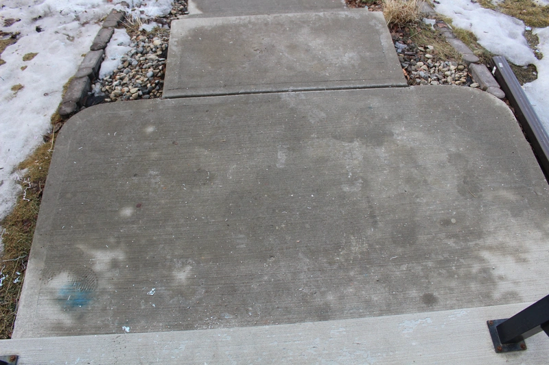 airdrie-exterior-pressure-washing-before