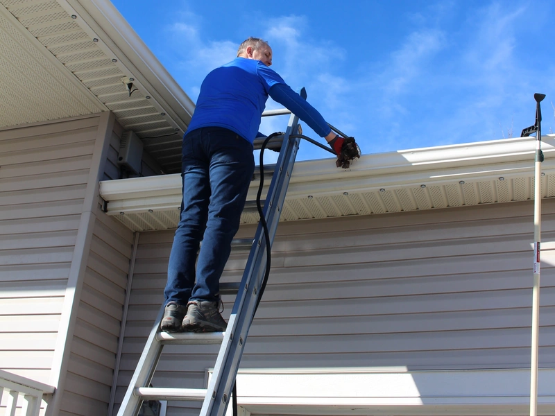 calgary-eavestrough-cleaning-service